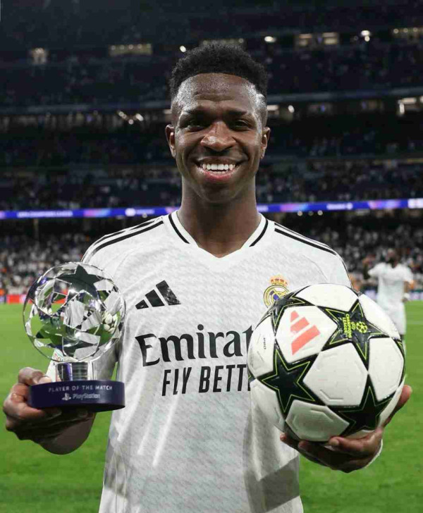 من هو اللاعب فينيسيوس جونيور السيرة الذاتية ويكيبيديا